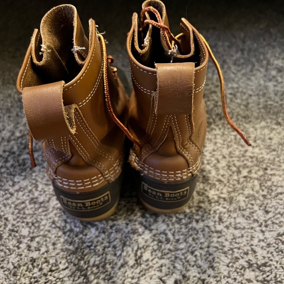 Selling 8” Women’s LL Bean Boots - Picture 2 of 4